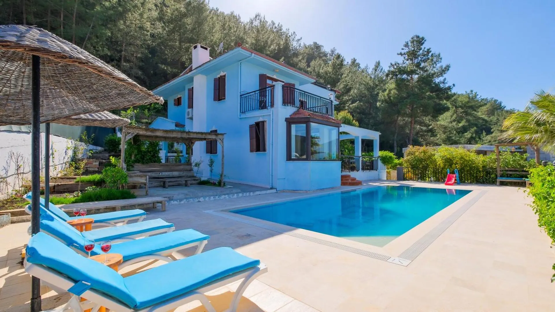Uezuemlue Evleri Bed & Breakfast Fethiye