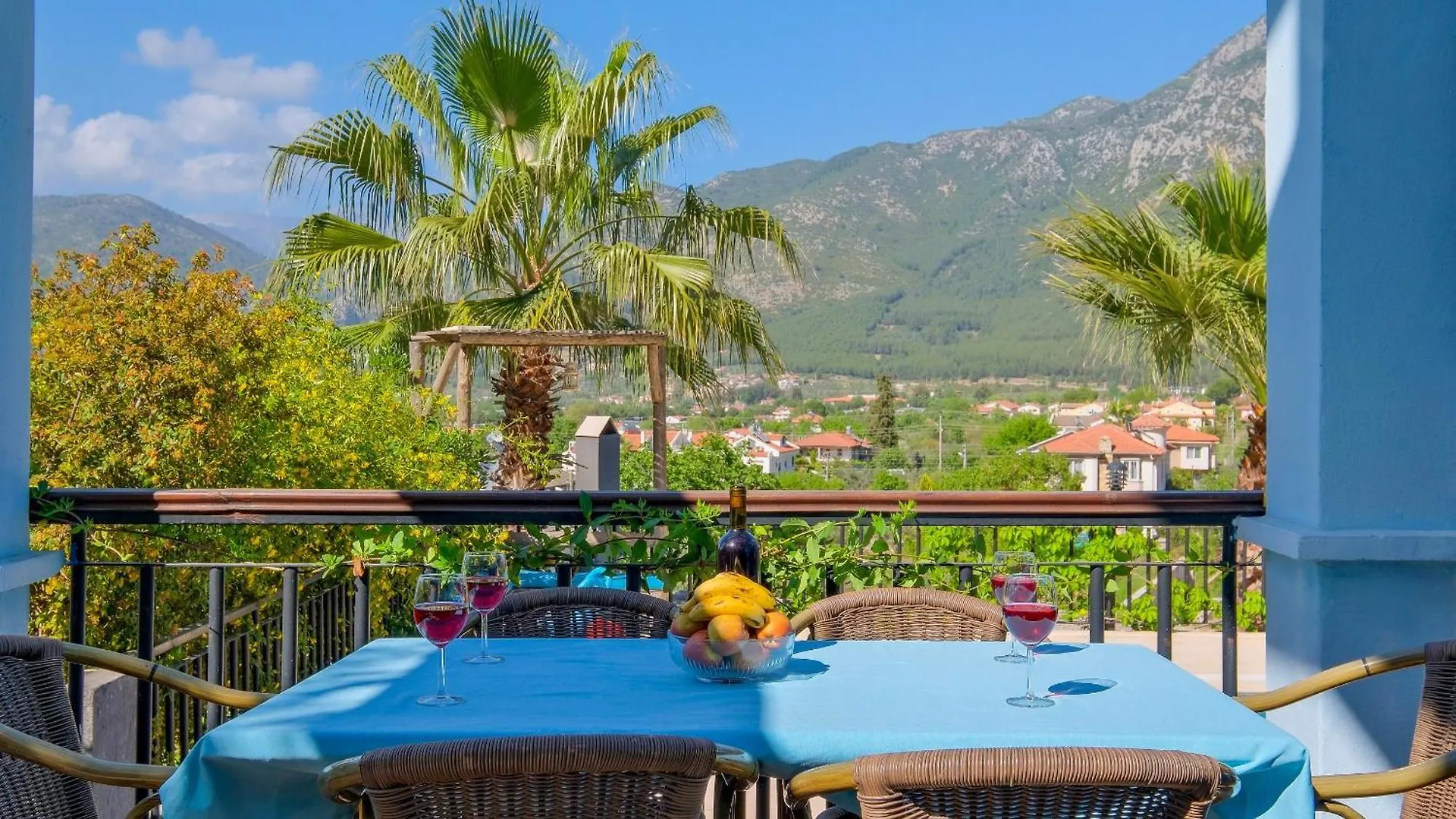 Uezuemlue Evleri Bed & Breakfast Fethiye