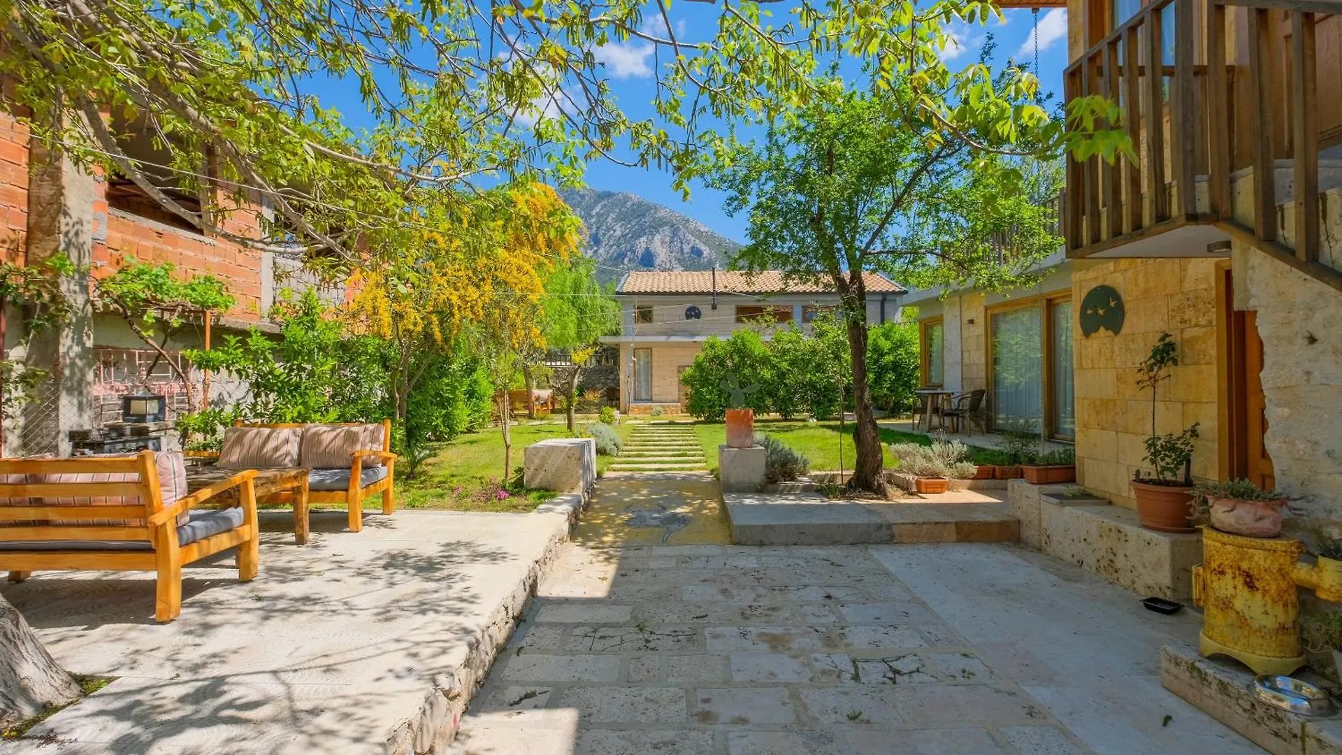 Uezuemlue Evleri Bed & Breakfast Fethiye Turkey