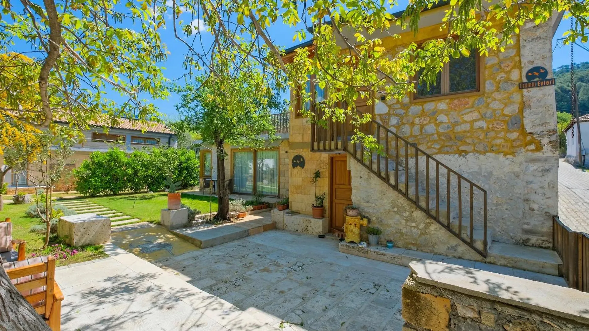 Uezuemlue Evleri Bed & Breakfast Fethiye